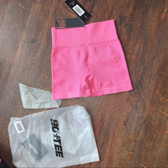 NWT Bo + Tee x Meggan Grubb Intense ribbed bike shorts - Picture 8 of 16